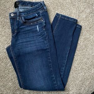 White House Black Market girlfriend jean size 2
